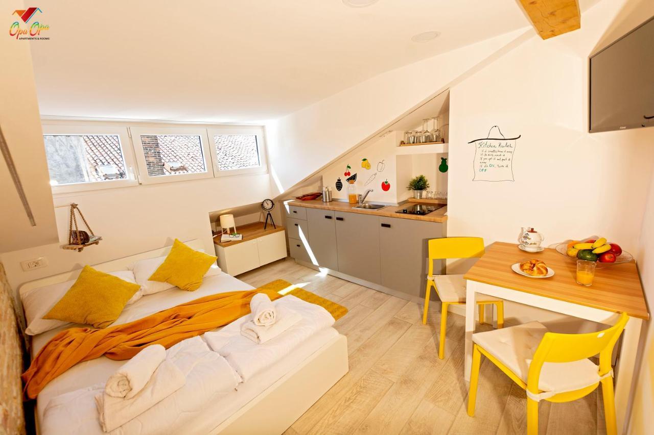 Apartments Opa Opa Rijeka Exteriör bild