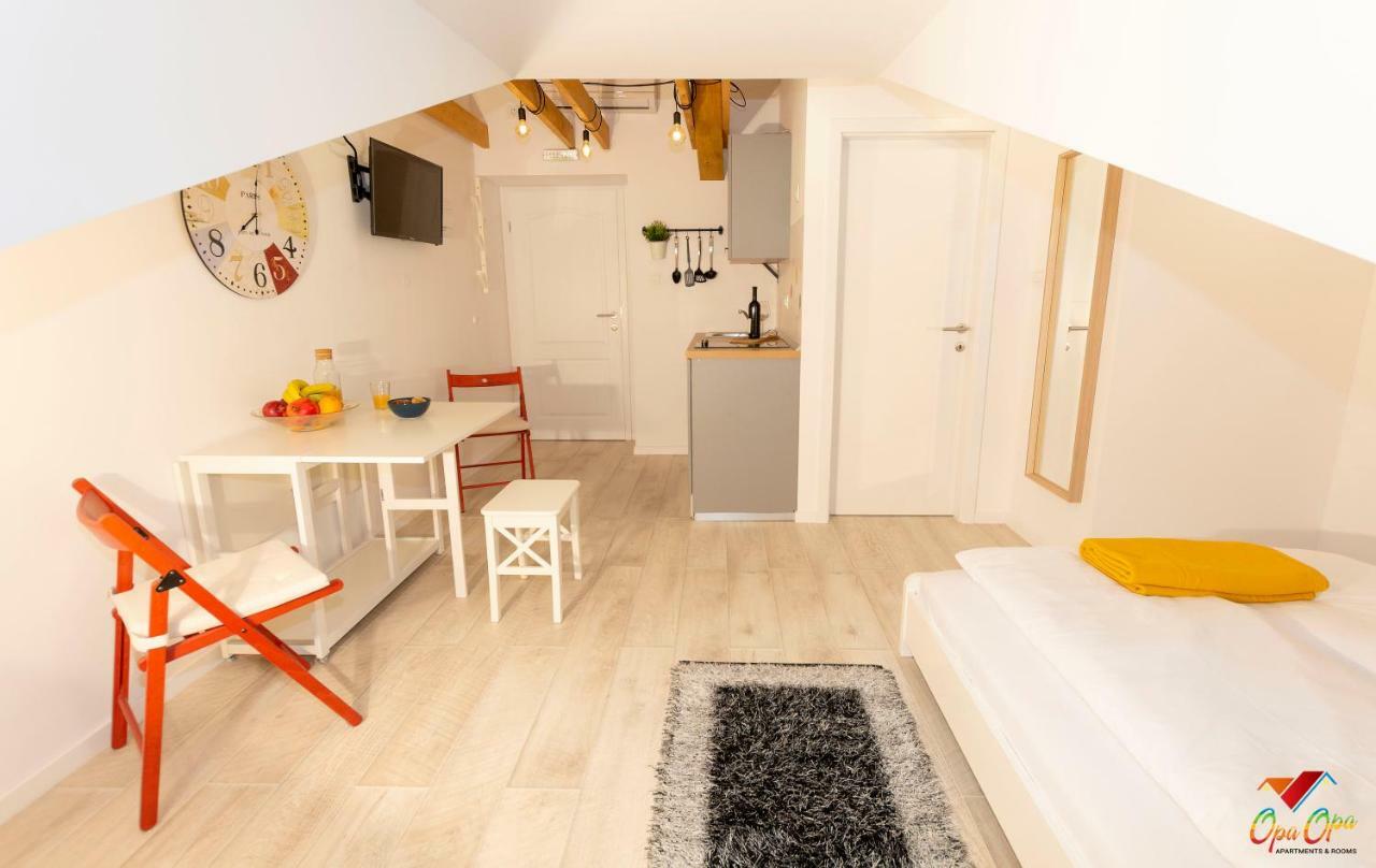 Apartments Opa Opa Rijeka Exteriör bild